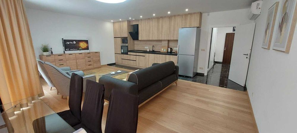 Дава се под наем Тристаен апартамент в София, Изток - 120 кв.м за 1600 € - Снимка #3