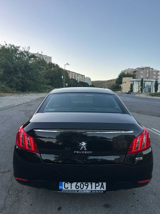 Автомобил Peugeot 508