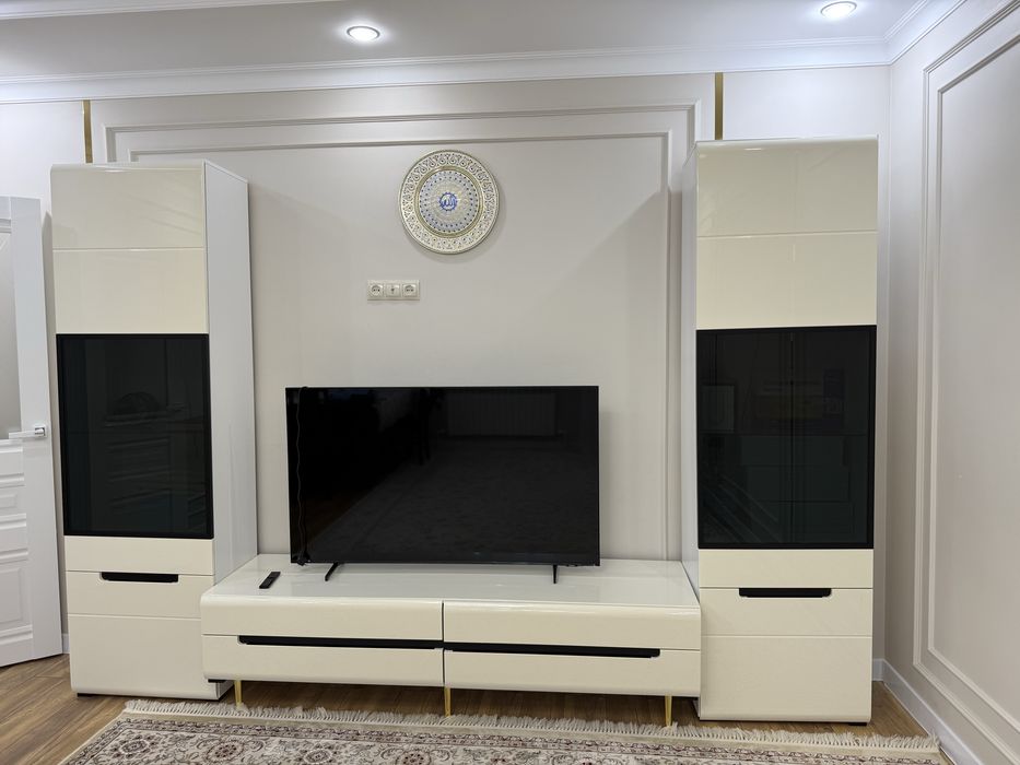 Продам шкаф и тумба под тв