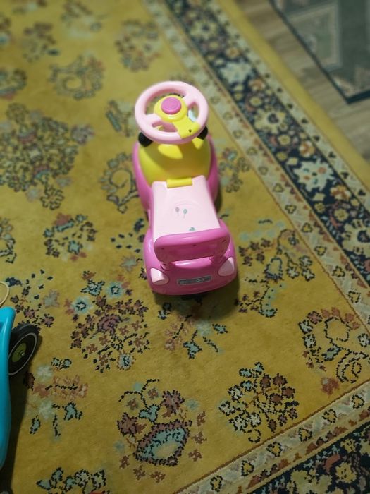 Vand Masinuta cu muzica si sunete