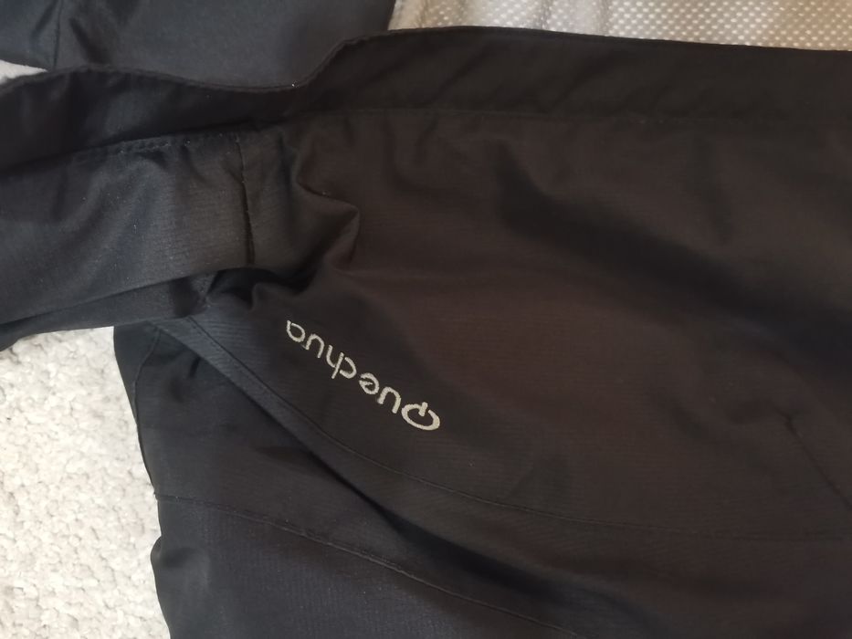 Ветровка яке от Декатлон размер XS за ръст 164 - 170см