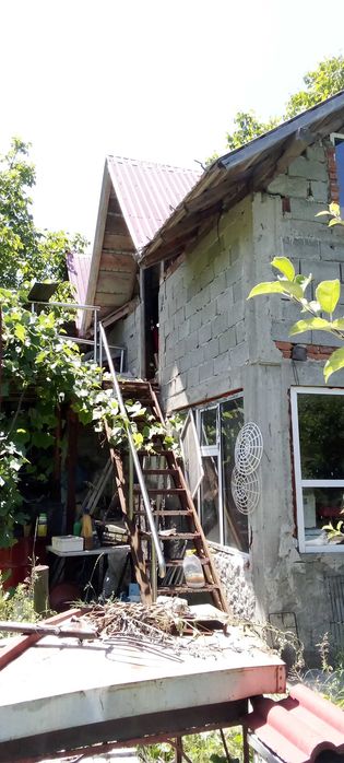 Vănd teren livada 1,8ha.