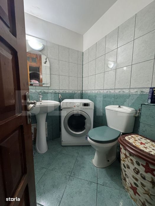 Apartament decomandat, 4 camere 85 mp, zona Rovine