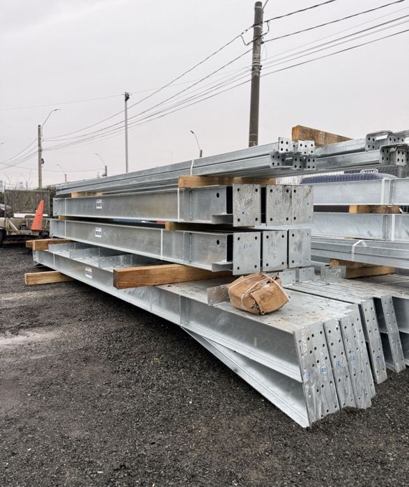 Vand și construiesc o gama larga de hale sau structuri metalice noi ne