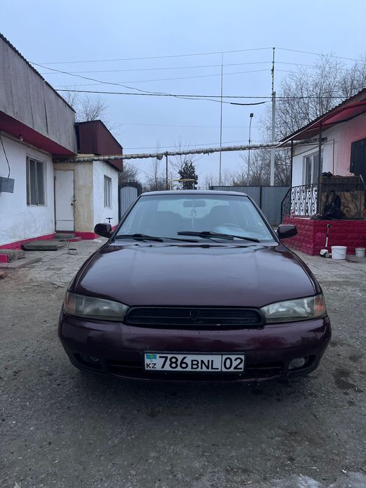 Машина Субару легаси