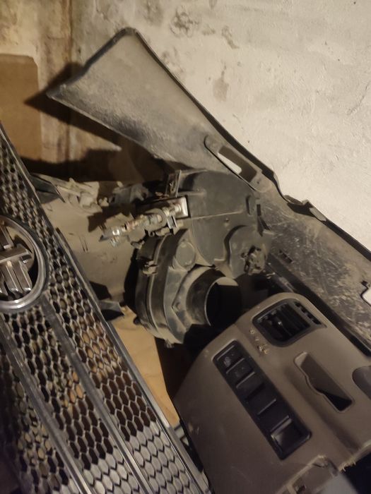 Запчасти на FAW V-70