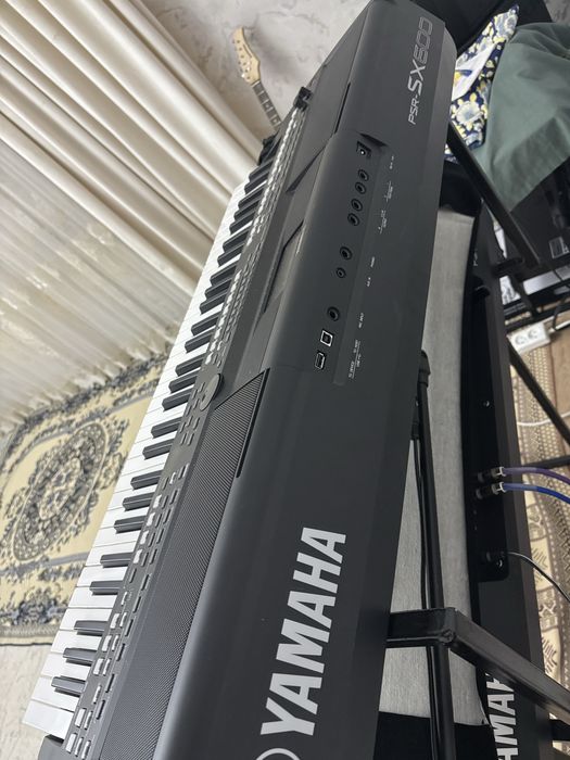 синтезатор Yamaha SX600