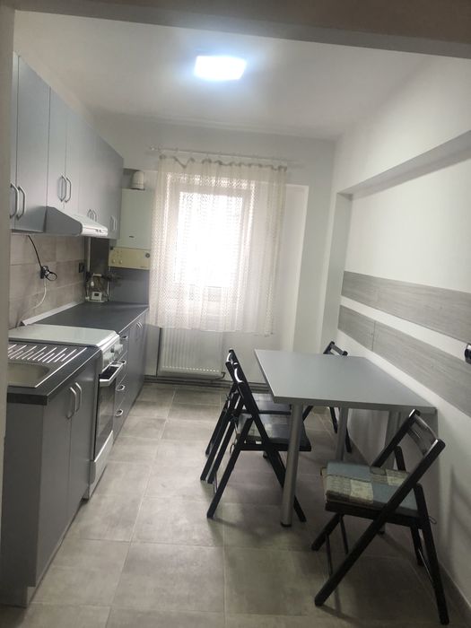 Apartament de inchiriat!