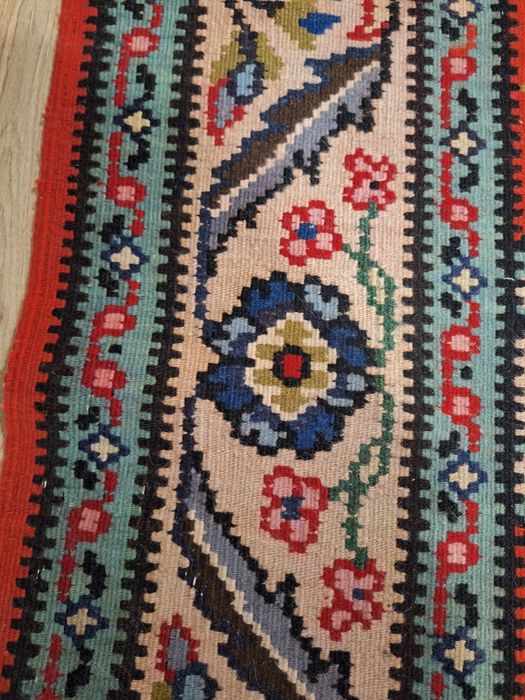 Чипровски килим Медальона