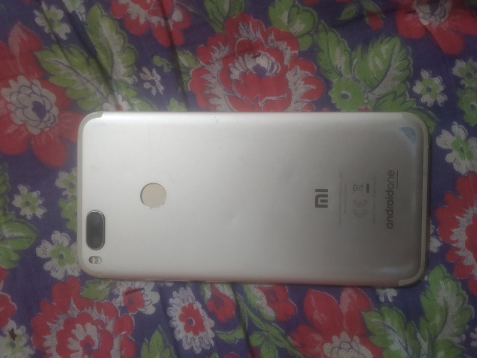 Redmi mi a1 сенсор треснула а в остальном работает