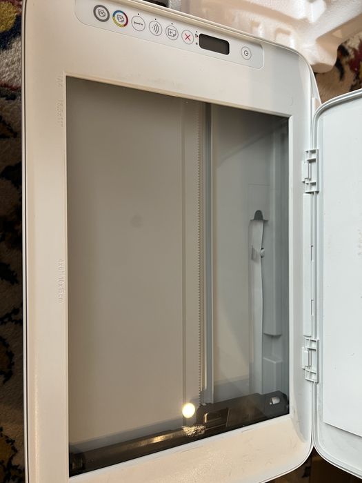 Imprimanta mutifunctionala HP Deskjet 2710e