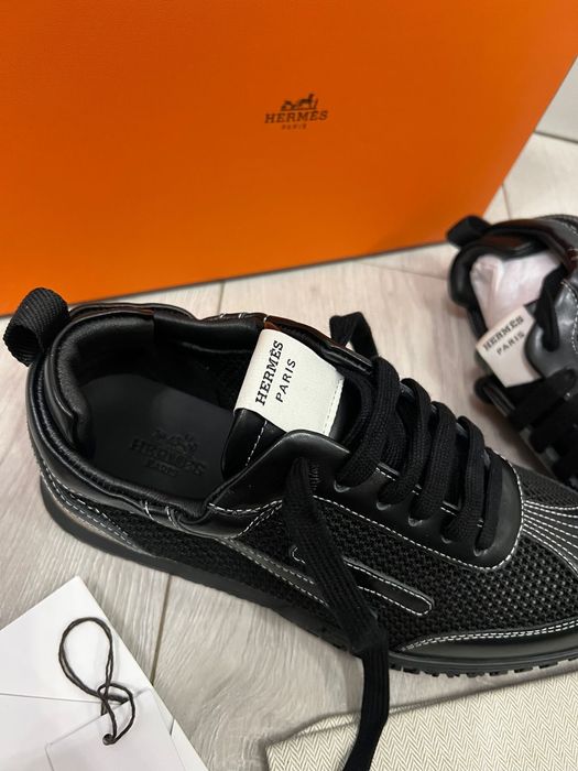 Дамски кец H,e,r,.m,e,.s