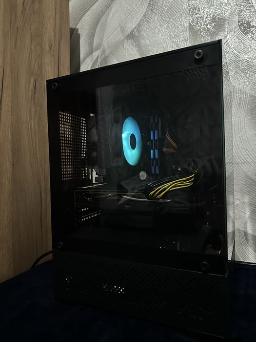 Игровой компьютер с комплектом