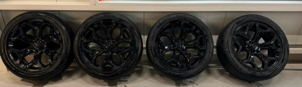 Dodge ram сжанти 22 цола