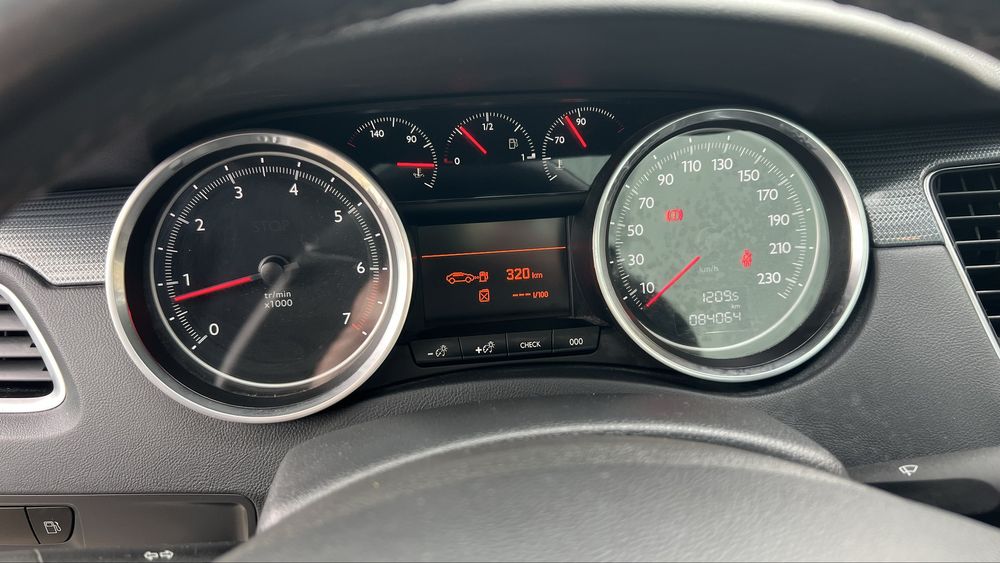 Продавам Peugeot 508 SW