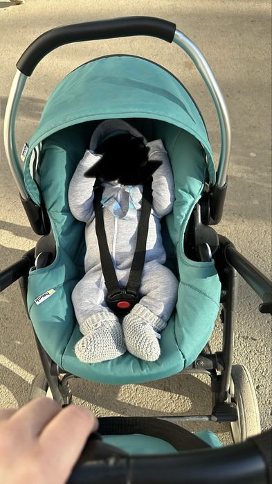 Продам коляску 3в1