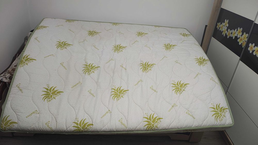 Vând saltea pat (160x200)