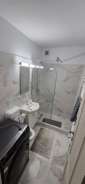 Proprietar • Ofer spre închiriere apartament 3 camere, Terezian (zonă E-ON) • Prima închiriere