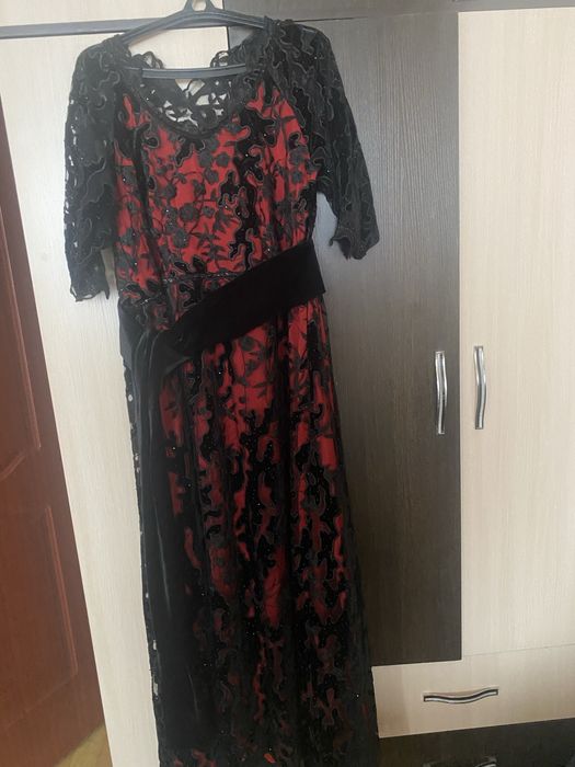 Нарядные платье ,50-52-54