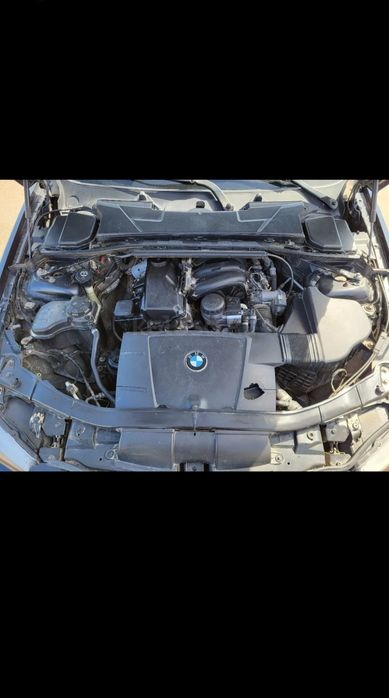 Продам BMW 320 .