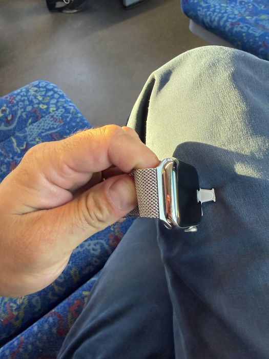 Vand urgent Apple Watch seria 9 Stainless Steel