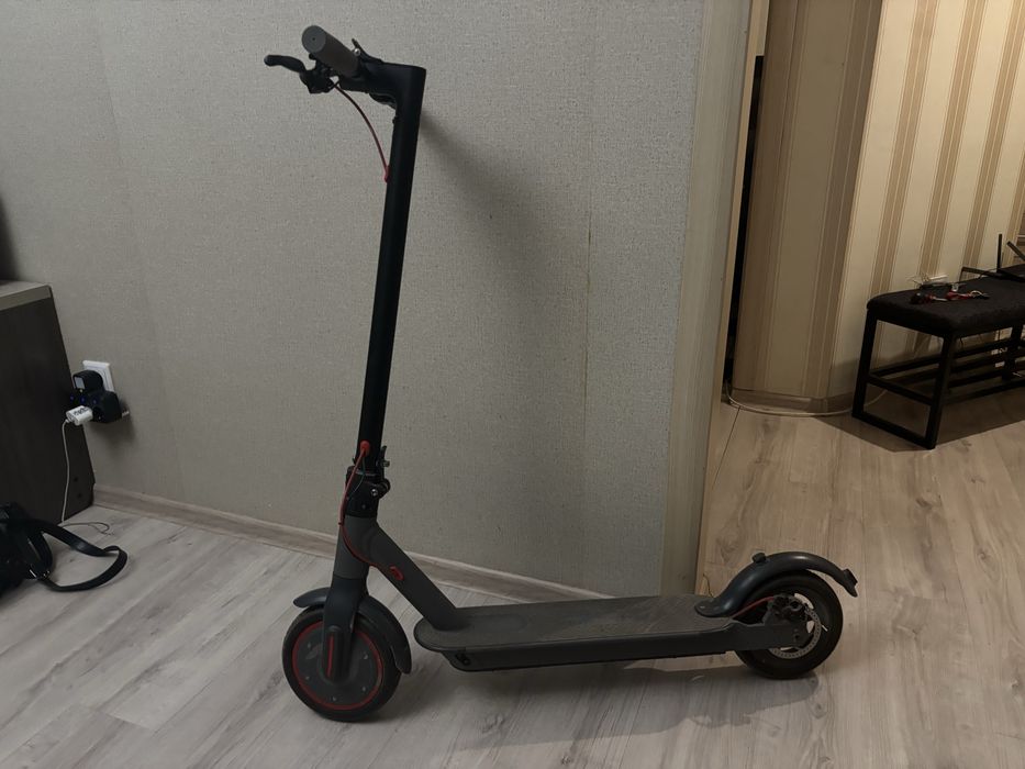 Электрический самокат MiniRobot M365 черный