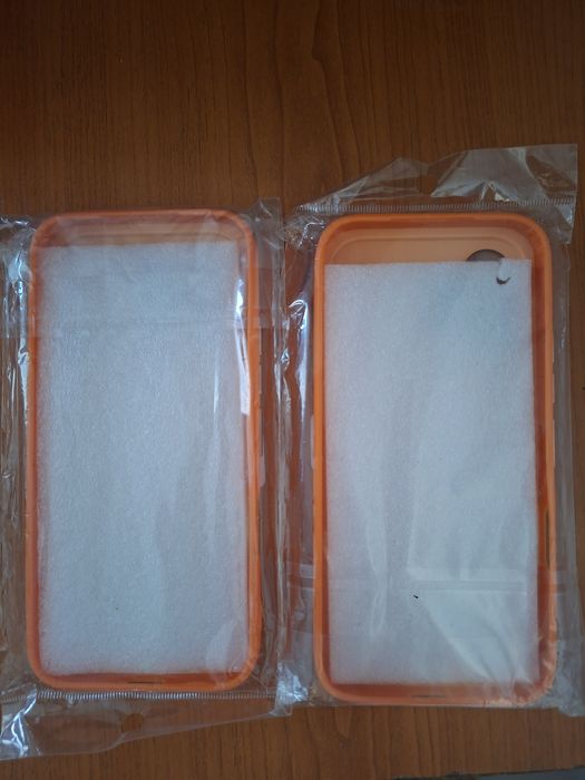 Vând 2 huse Honor 600