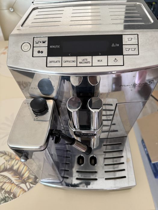 Aparat de cafea delonghi
