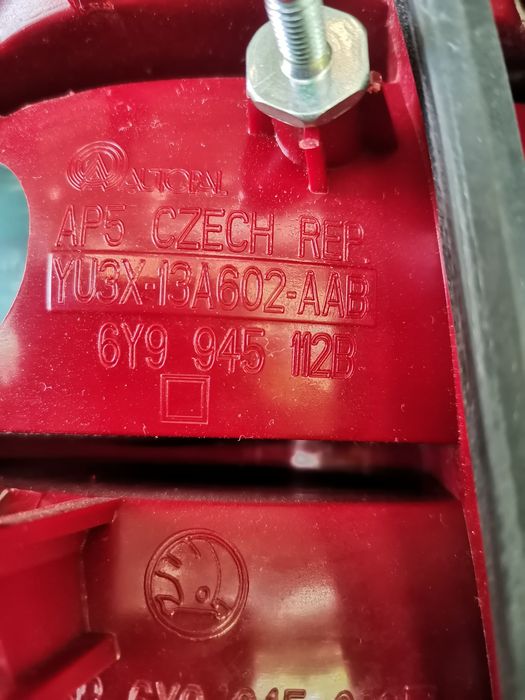 Stop Tripla, Semnalizare, SPATE  Dreaptapta SKODA FABIA COMBI , SEDAN
