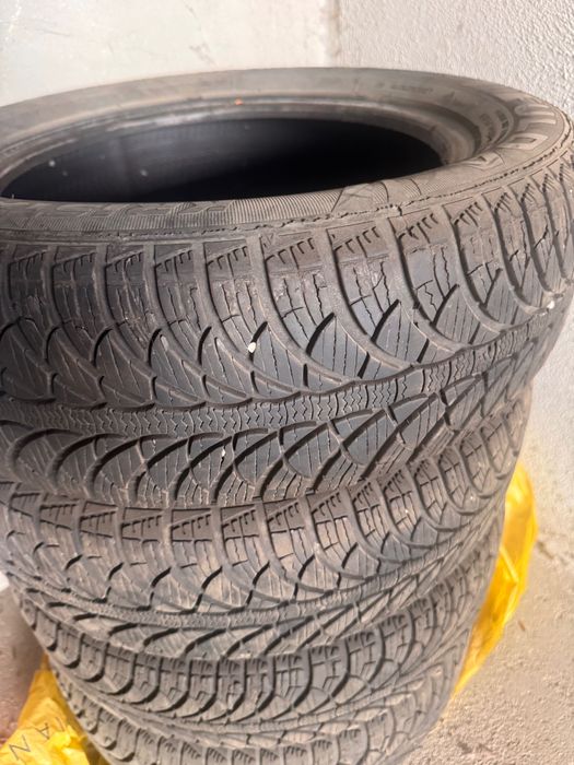 Продавам гуми 185/60 R15