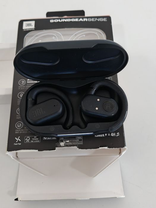 JBL SoundGear Sense in-ear True Wireless IP54