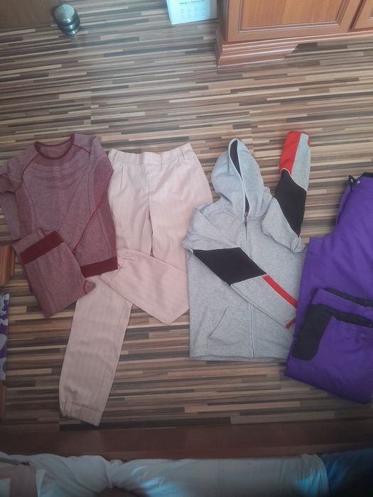 Дрехи за момиче за 12години