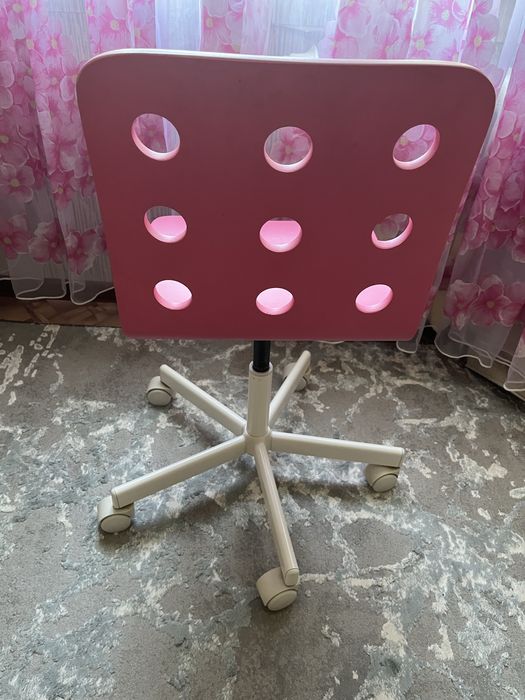 Стул для школьницы IKEA
