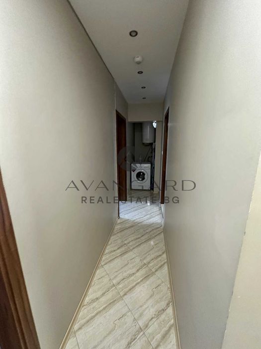 Продава се Тристаен апартамент в Пловдив, Кючук Париж - 106 кв.м за 2076 €/кв.м - Снимка #12