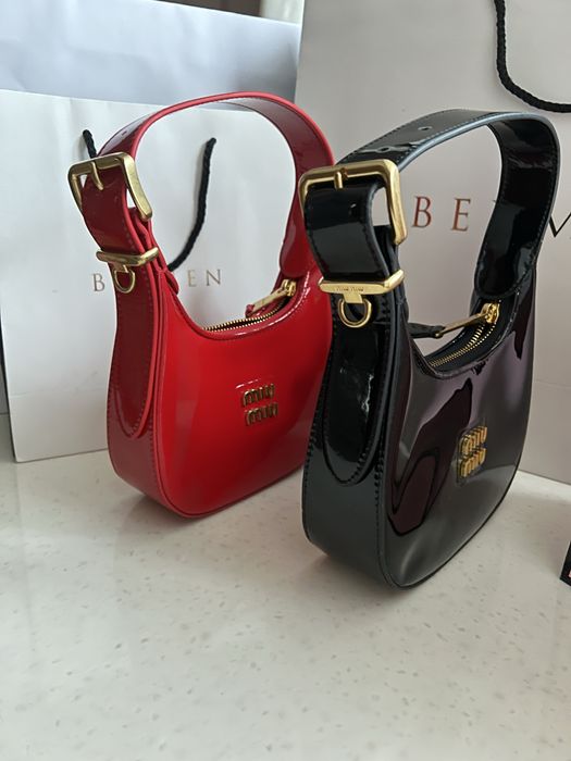 Продам новые сумочки от Miu Miu
