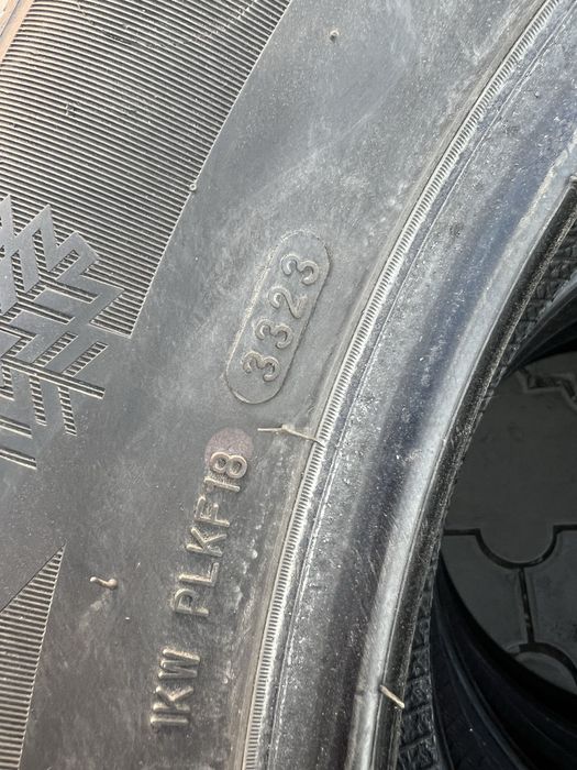 Резина зимняя 235/60/R18
