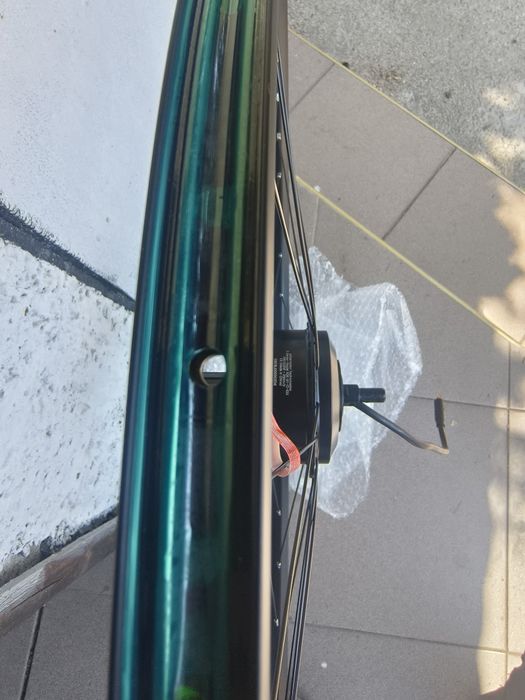 НОВ двигател за електрически велосипед X35 36V/250W-28" шина Mavic UST