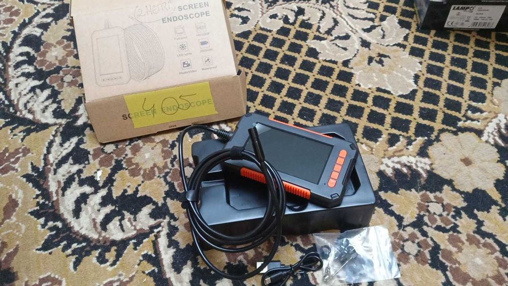 Endoscop video cu ecran LCD și slot card pentru salvare imagini