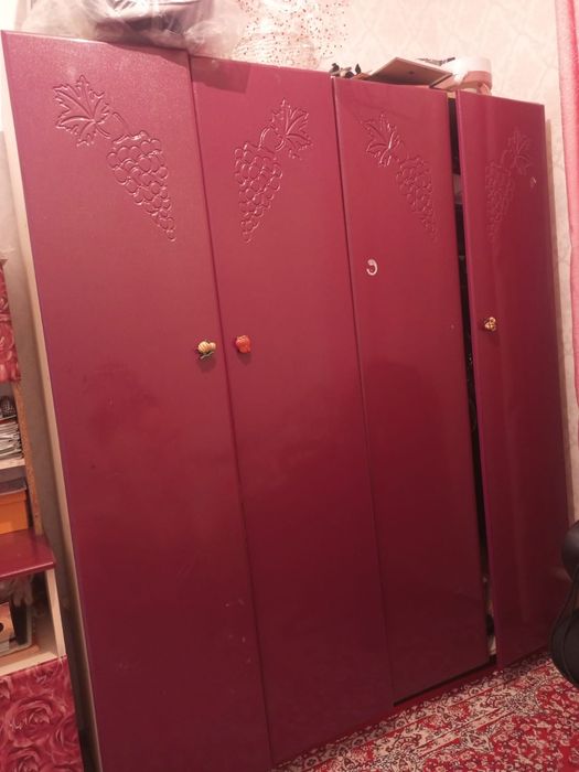 Шкаф, шифонер,зеркало