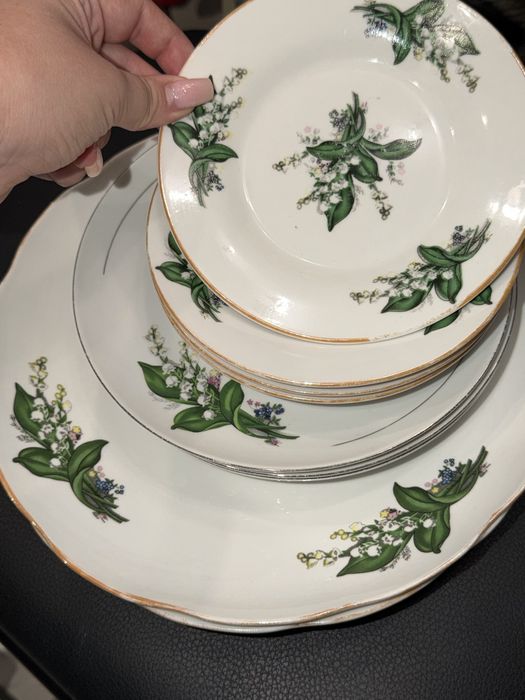 Тарелки тарелки.