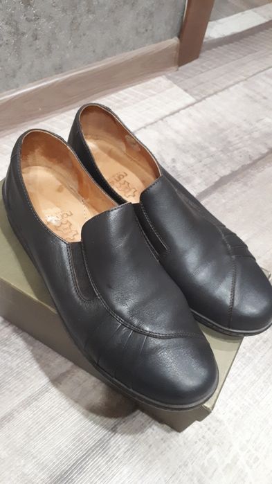 Продам туфли женские