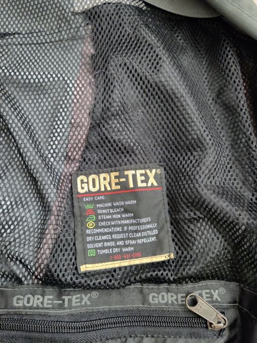 The North Face hardshell яке