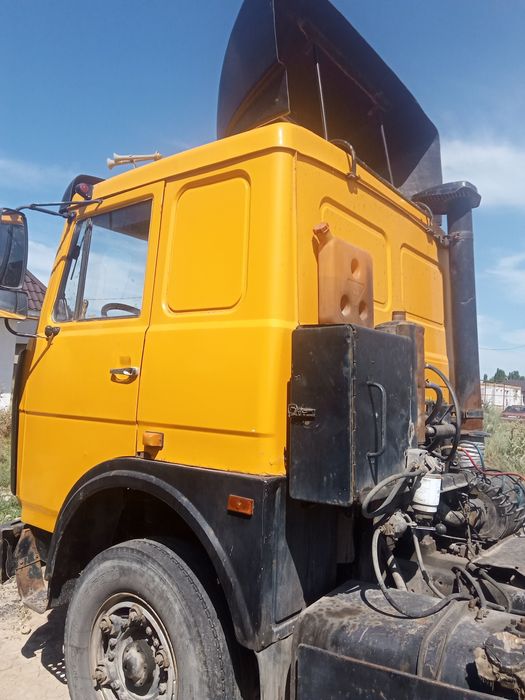 Продам тягач супер Маз 2003г.