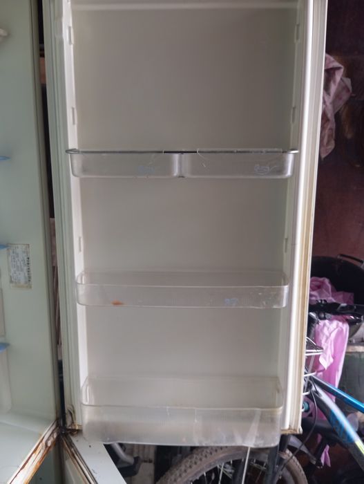Продам холодильник
