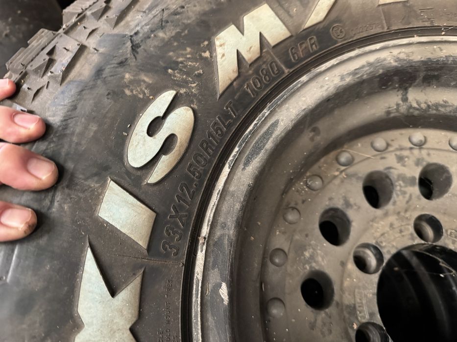 Roti Nissan Patrol 33 x 12.5 R15