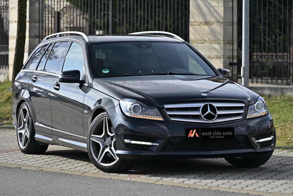Mercedes C250 205cp - 4matic - AMG Sport   - 7G Tronic - Manufaktur