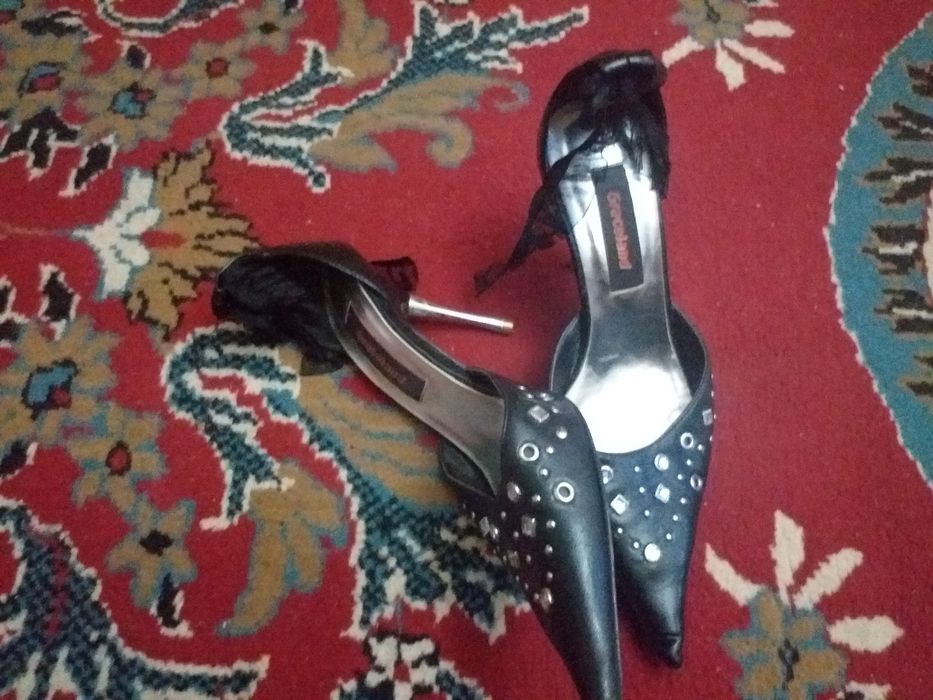 Продаётся шикарные Американские туфли.