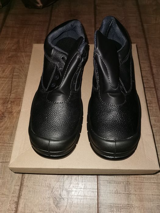 Vand Pantofi Muncitori Noi nr. 42