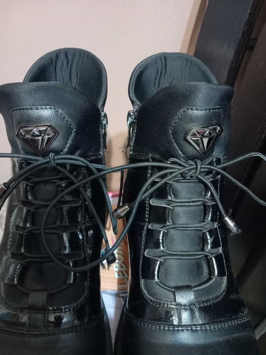 Зимни дамски боти