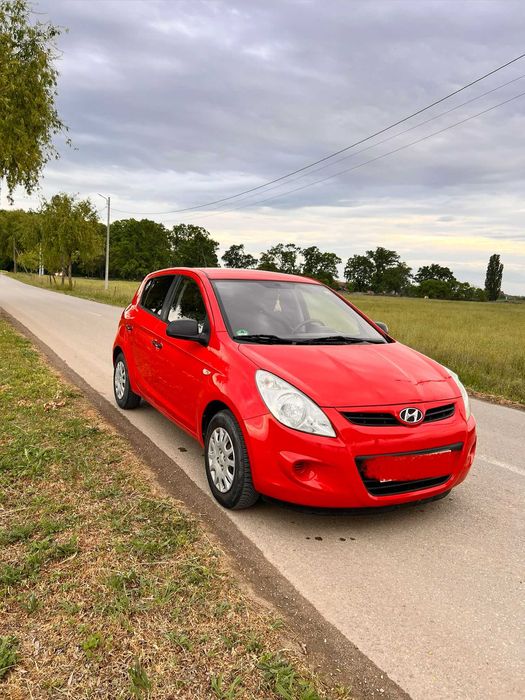 Hyundai i20 • 2009 • Benzină 1.3
